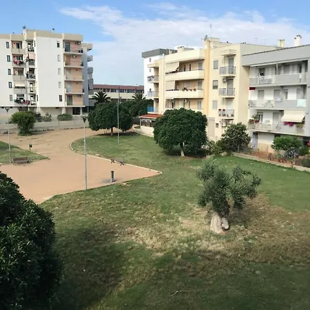 Lo Scoglio Bed and Breakfast 4*