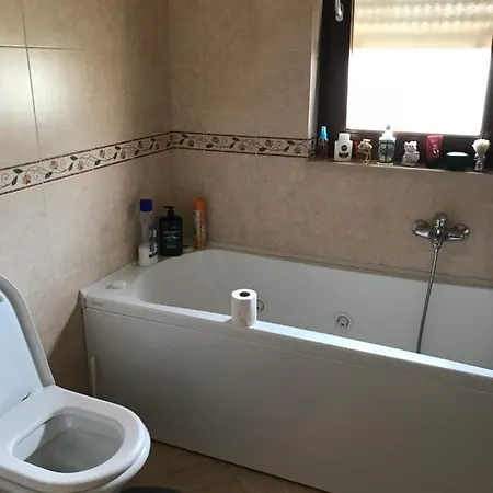 Lo Scoglio Bed and Breakfast 4*